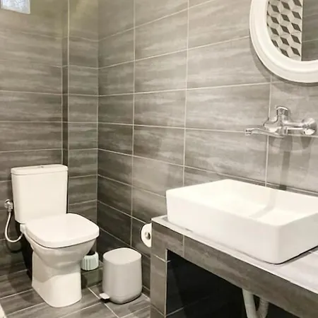 Hotel Xenios *