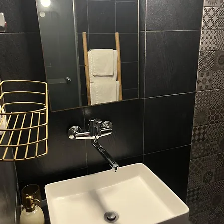 Xenios Hotel *